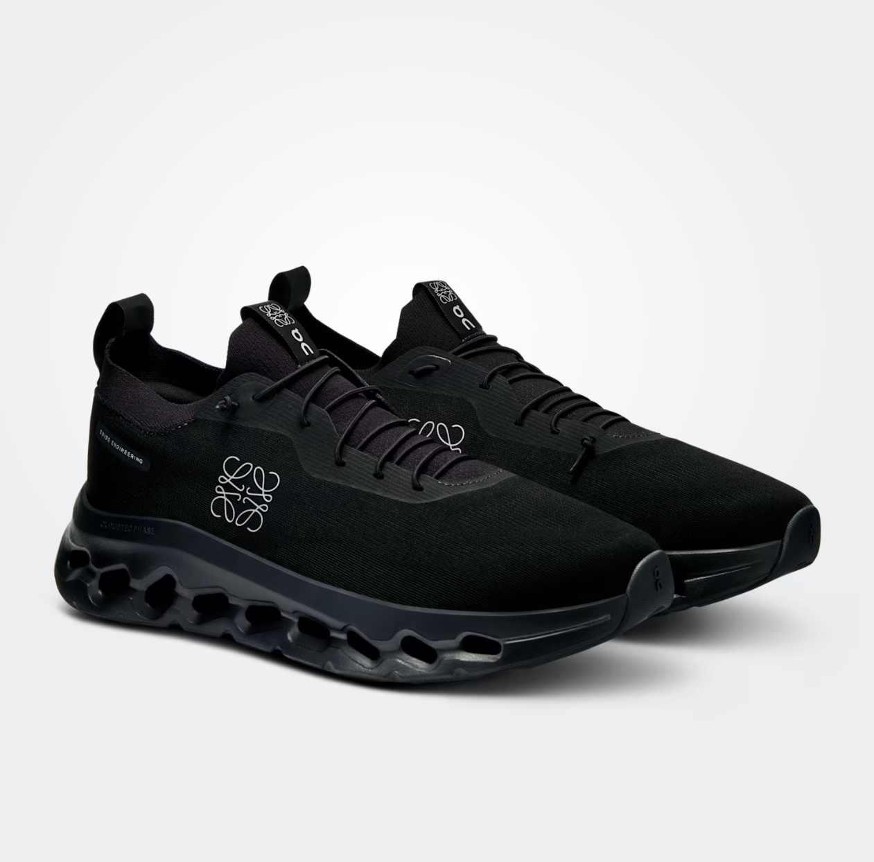 Cloudtilt LOEWE Black